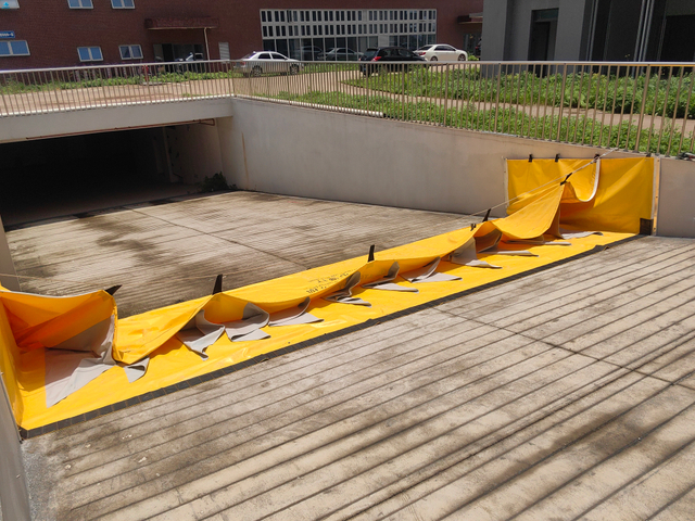 Portable water gate flood barrier system for flood control