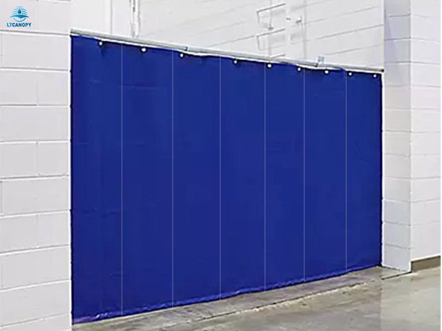 Retractable Insulated Industrial Curtains