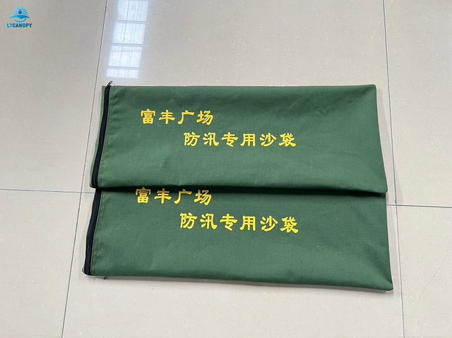 Reusable Sandbag for Flood Control