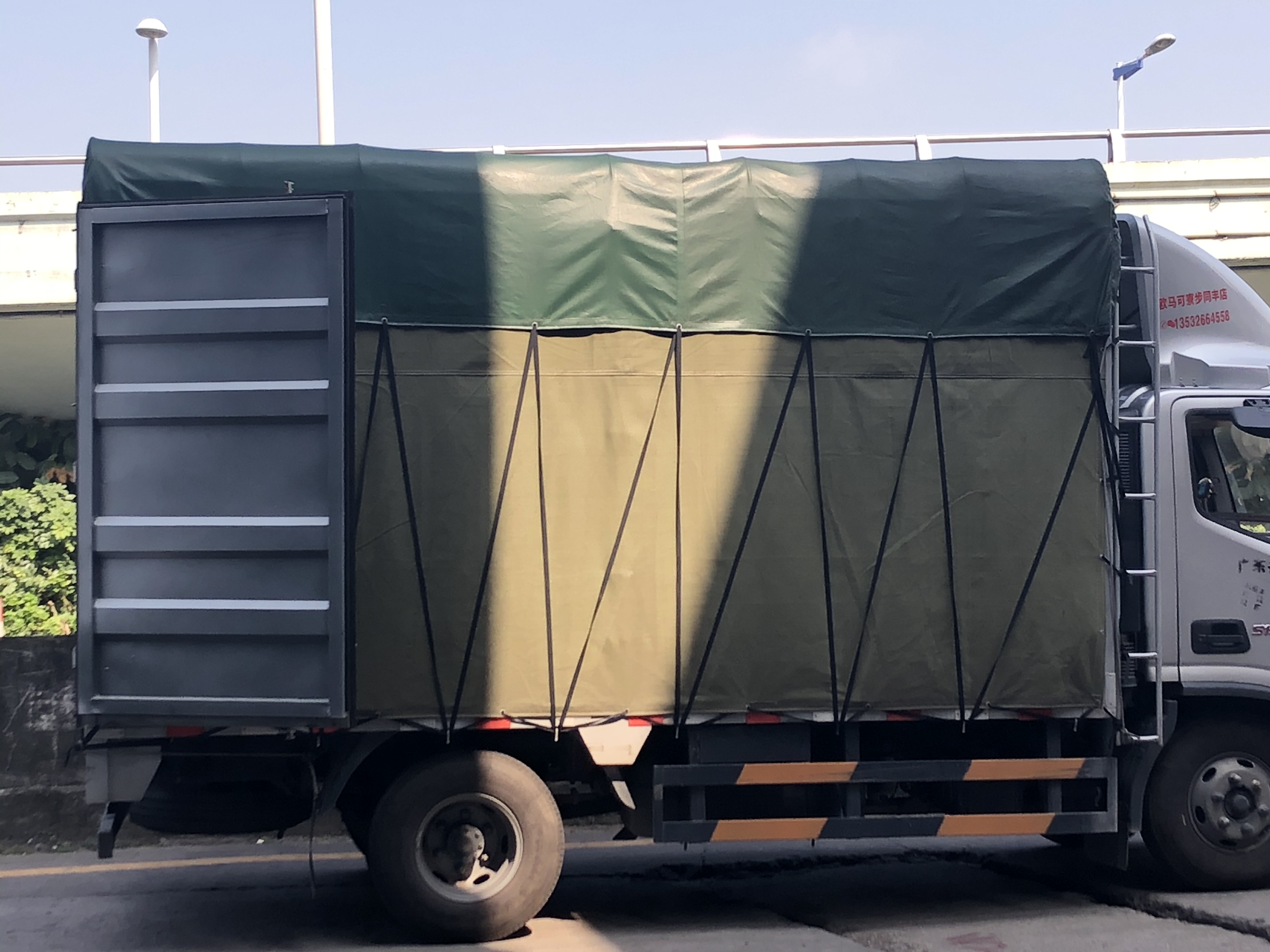 truck cover,truck cover manufacturer,waterproof truck cover,heavy duty truck cover,truck tarps