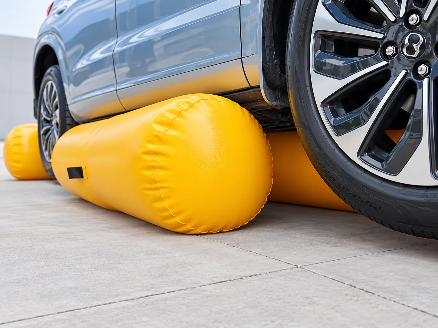 Inflatable Vehicle Flood Protection System