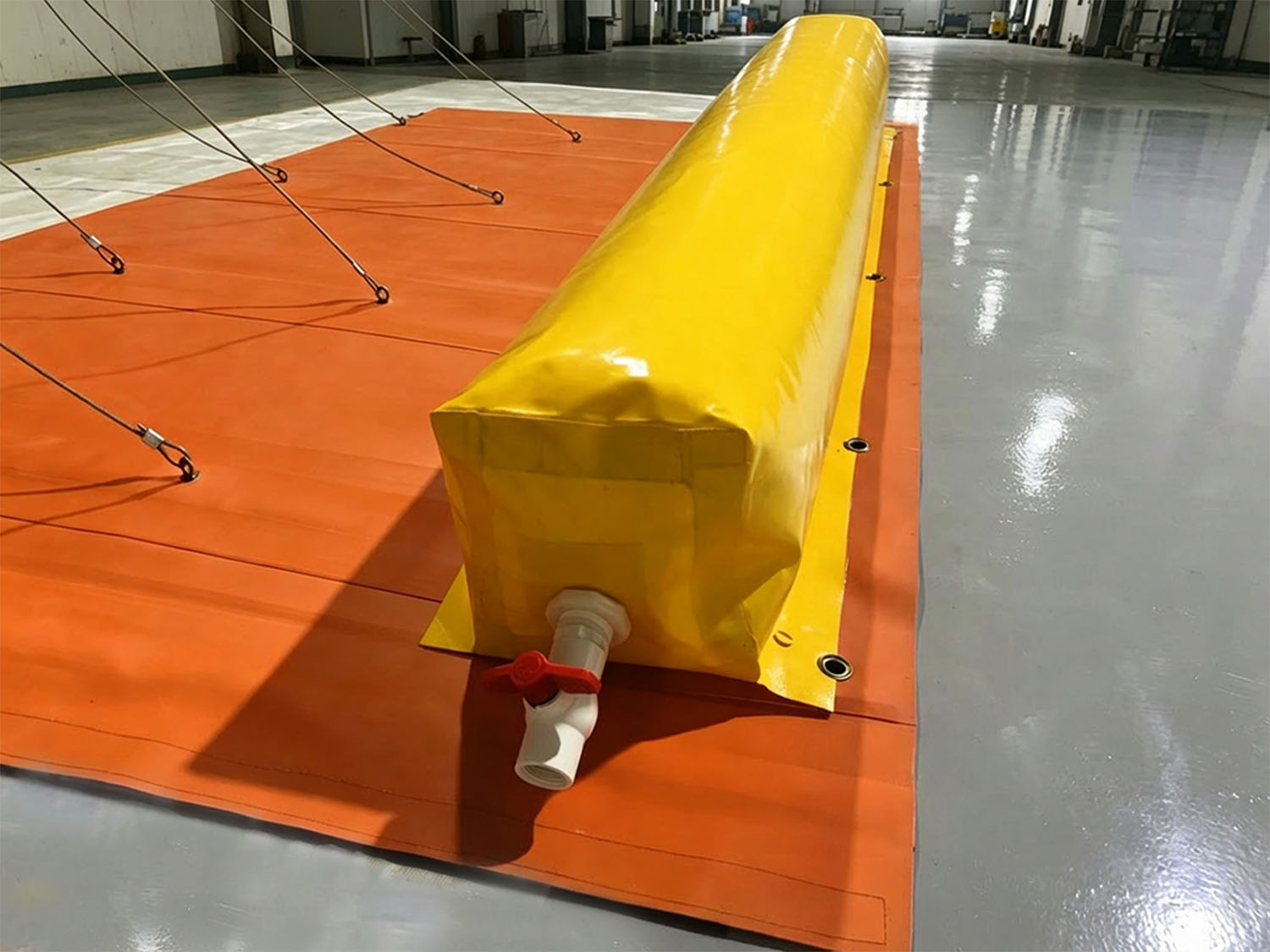 Water-Filled Flood Barrier Hose